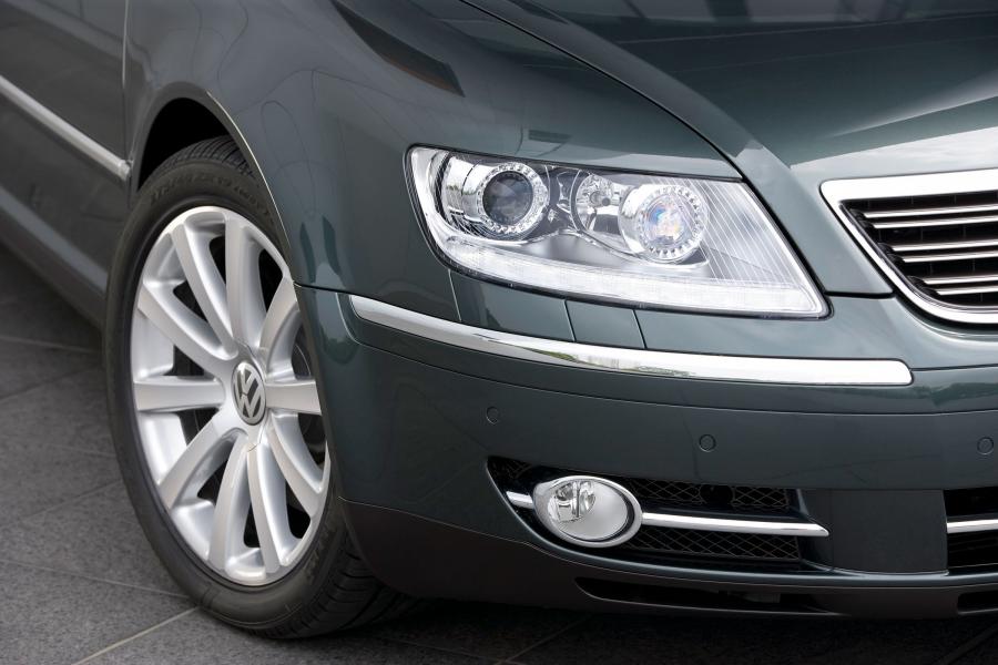  Volkswagen Phaeton 2003 года  (фото 32 из 82)